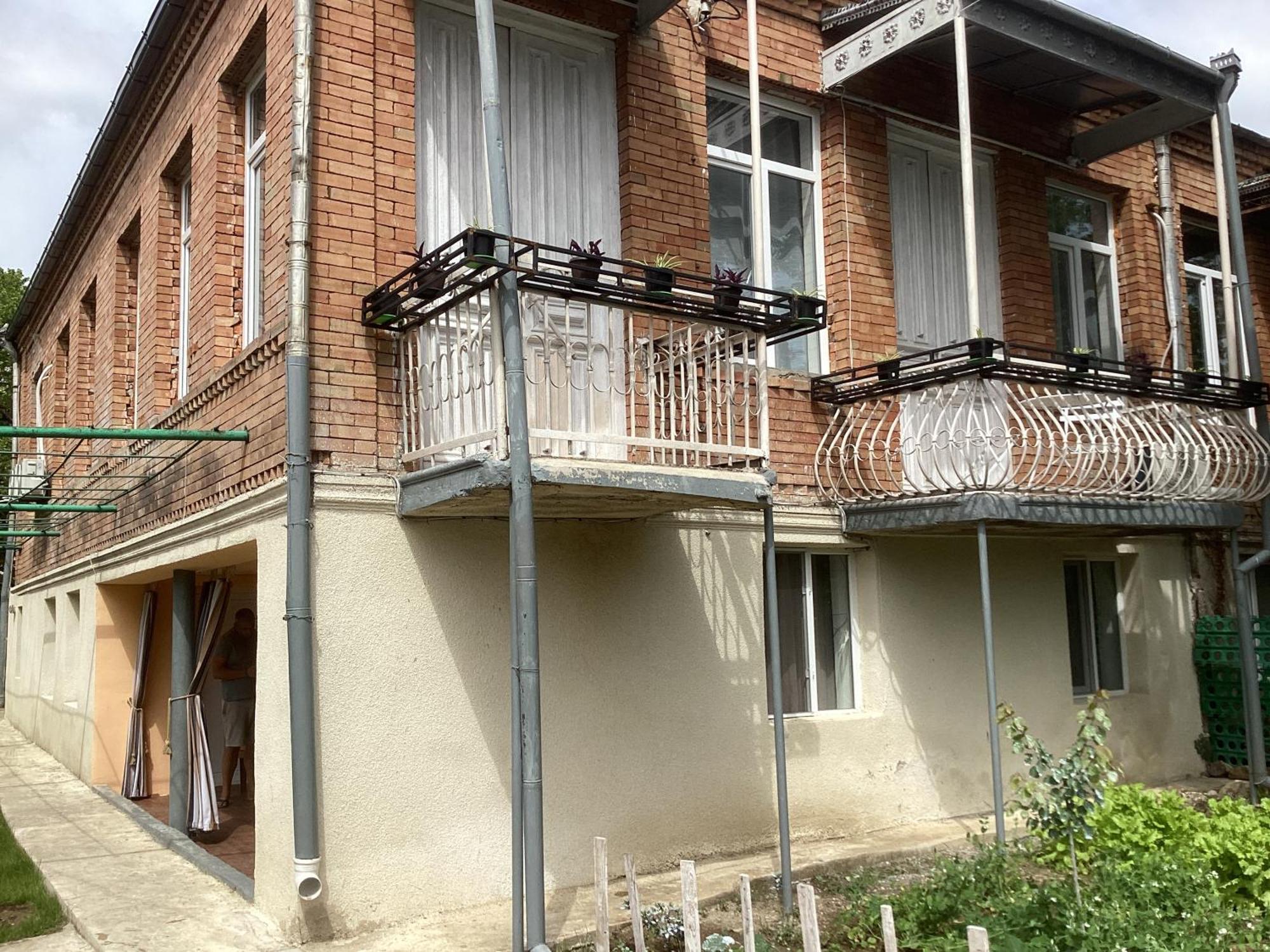 B&B Villa Maurizio Tskaltubo ภายนอก รูปภาพ